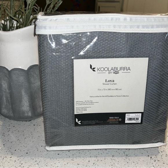 Koolaburra Bath Nwt Koolaburra By Ugg Shower Curtain Poshmark